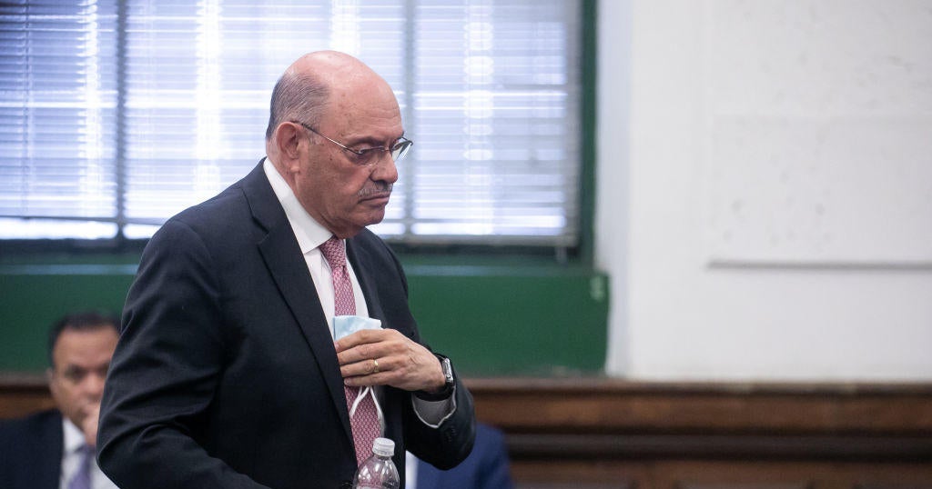 "I don't recall": Allen Weisselberg, ex-Trump Org CFO, draws a blank on dozens of questions in New York fraud trial