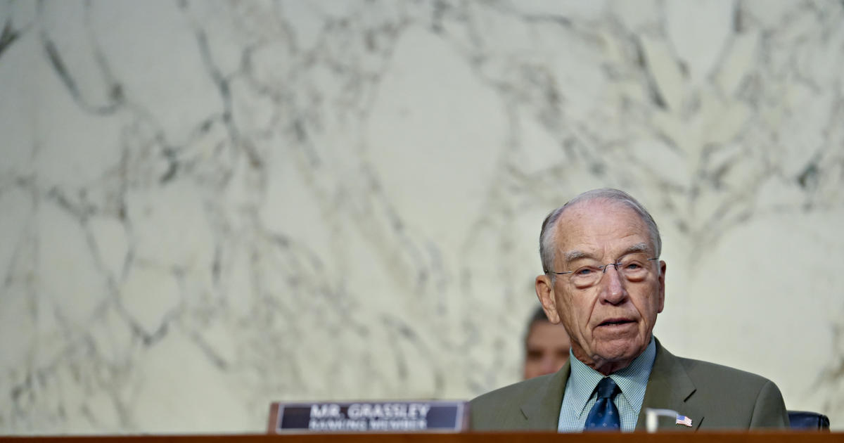Grassley pushes Biden administration for information on gun trafficking into Mexico after CBS Reports investigation