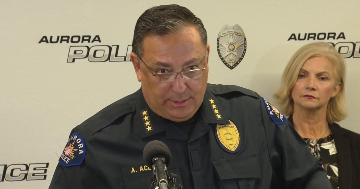 Teen turns self in to Aurora police in deadly shooting at Southlands ...