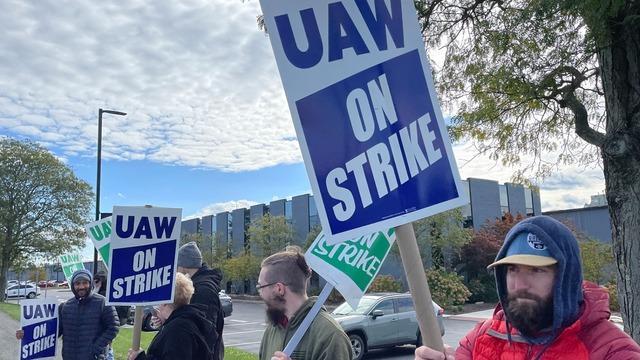 cbsn-fusion-nearly-5000-autoworkers-laid-off-uaw-strike-enters-4th-week-thumbnail-2362711-640x360.jpg 
