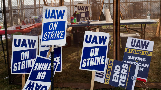 United Auto Workers Go On Strike After Contract Talks Break Down 