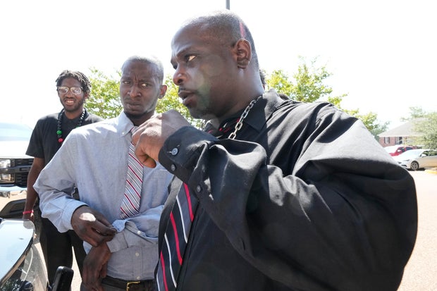 Mississippi Deputies Investigation