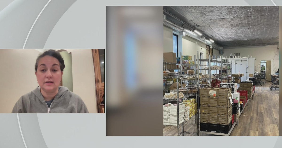 Pilsen food pantry celebrates new location, ability to serve more