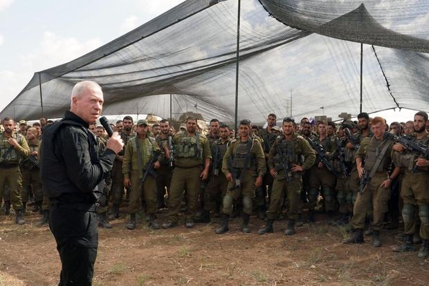 Israeli defense minister speaks to IDF troops near Gaza border 