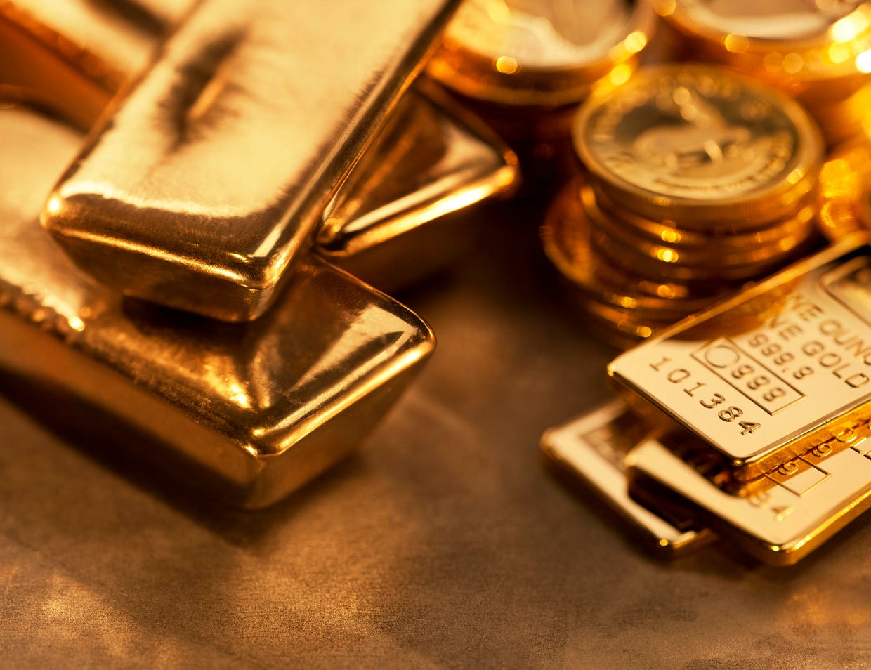 Is gold still a good hedge against inflation? Experts weigh in - CBS News