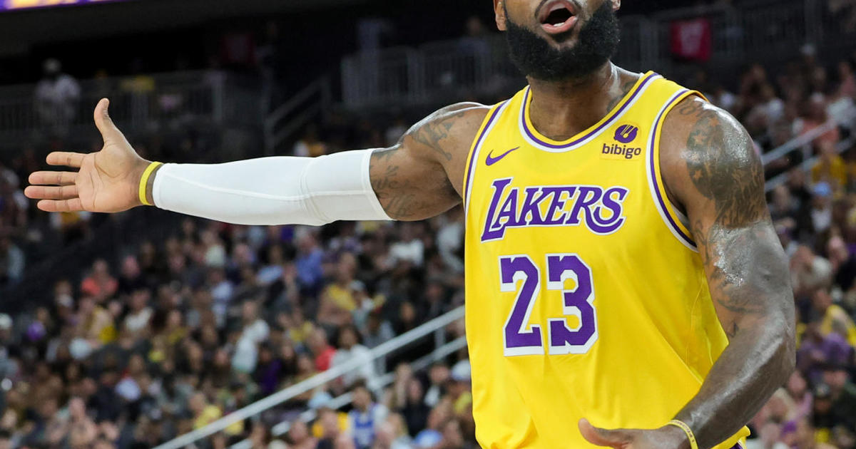 LA Lakers beat Denver Nuggets to reach their first NBA finals in a decade