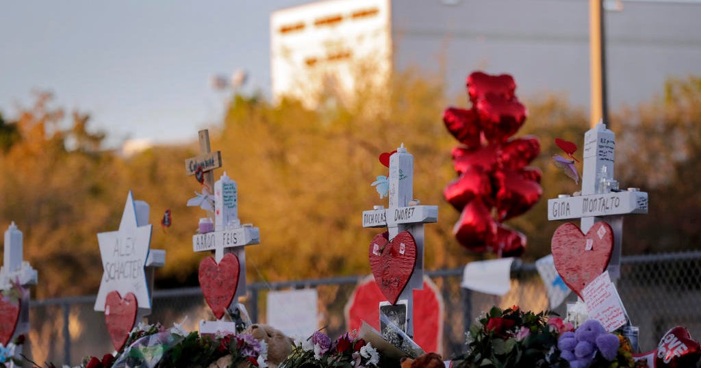 Ex-Broward schools lawyer accepts plea deal after Parkland shooting probe Ex-Broward schools lawyer accepts plea deal after Parkland shooting probe