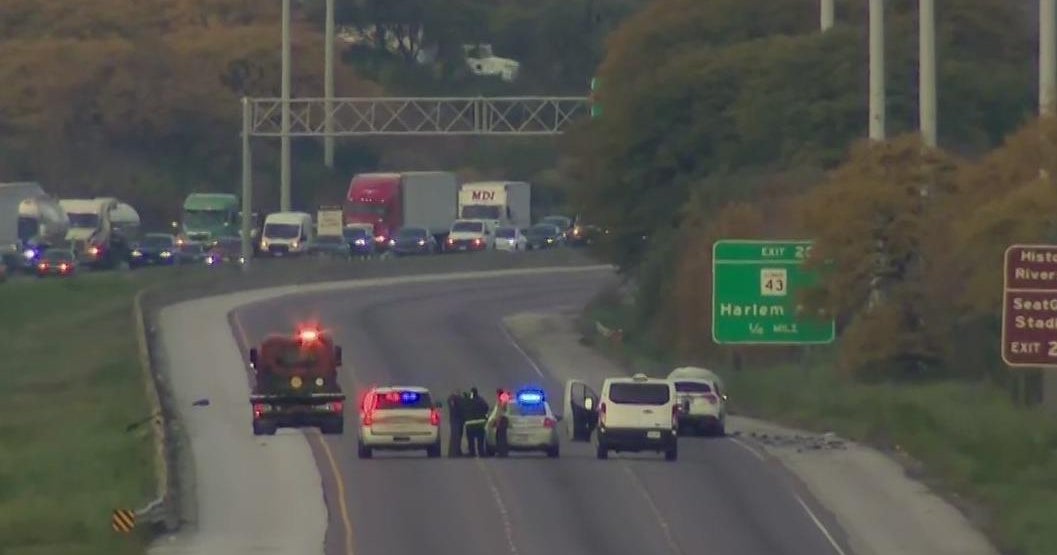Driver killed in crash on Chicago expressway; all lanes reopened - CBS ...