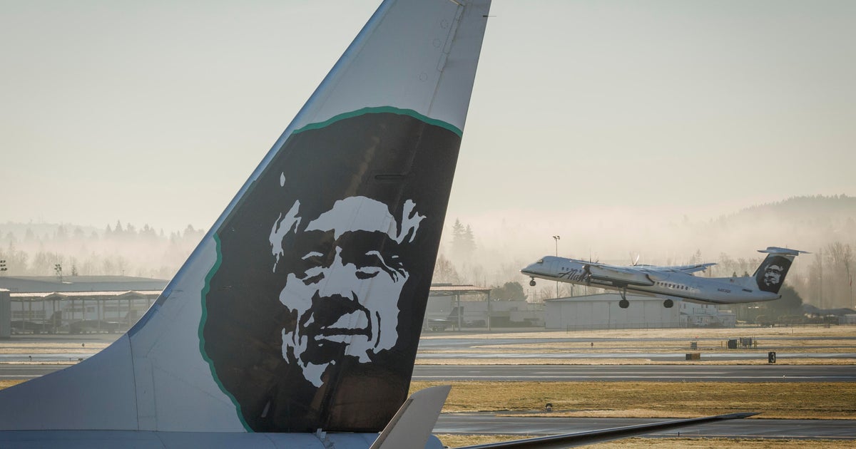 قال الطيار في شركة طيران ألاسكا، جوزيف إيمرسون، خارج الخدمة، إنه تناول “الفطر السحري” قبل 48 ساعة من محاولته إيقاف المحركات، حسبما يقول ممثلو الادعاء. قال الطيار في شركة طيران ألاسكا، جوزيف إيمرسون، خارج الخدمة، إنه تناول “الفطر السحري” قبل 48 ساعة من محاولته إيقاف المحركات، حسبما يقول ممثلو الادعاء.