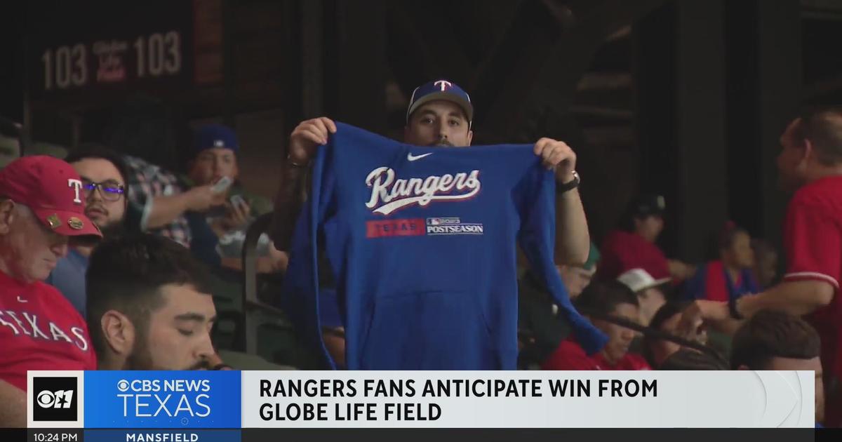 Famous fans take in Rangers-Astros Game 4 in Arlington