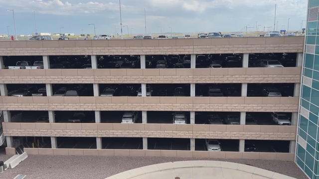 parking-lot.png 