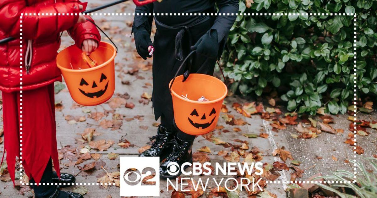 Yonkers issues Halloween curfew for trickortreaters CBS New York