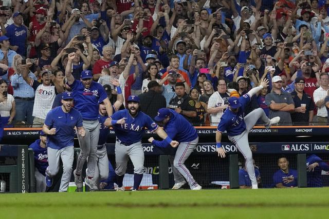 The Rangers are ALCS-bound for the first time since 2011!