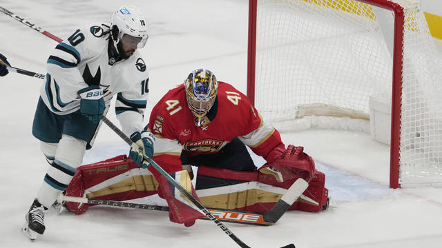 Sergei Bobrovsky gets shutout for Florida Panthers amid conflict
