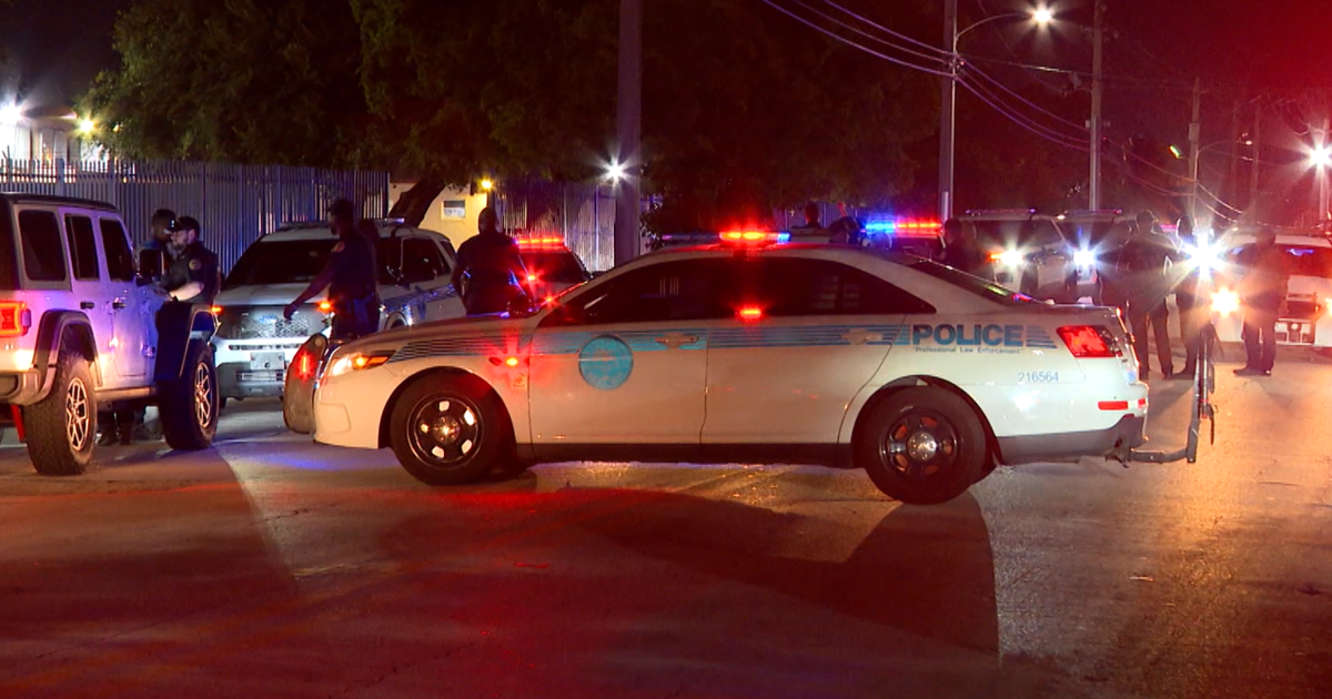 Shots fired at law enforcement automobile in Miami, suspect in custody