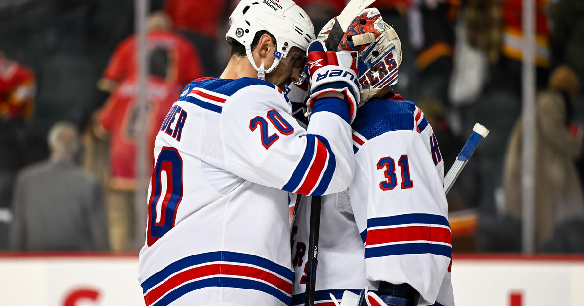 Chris Kreider scores twice in Rangers' season-opening win over Sabres - CBS  New York