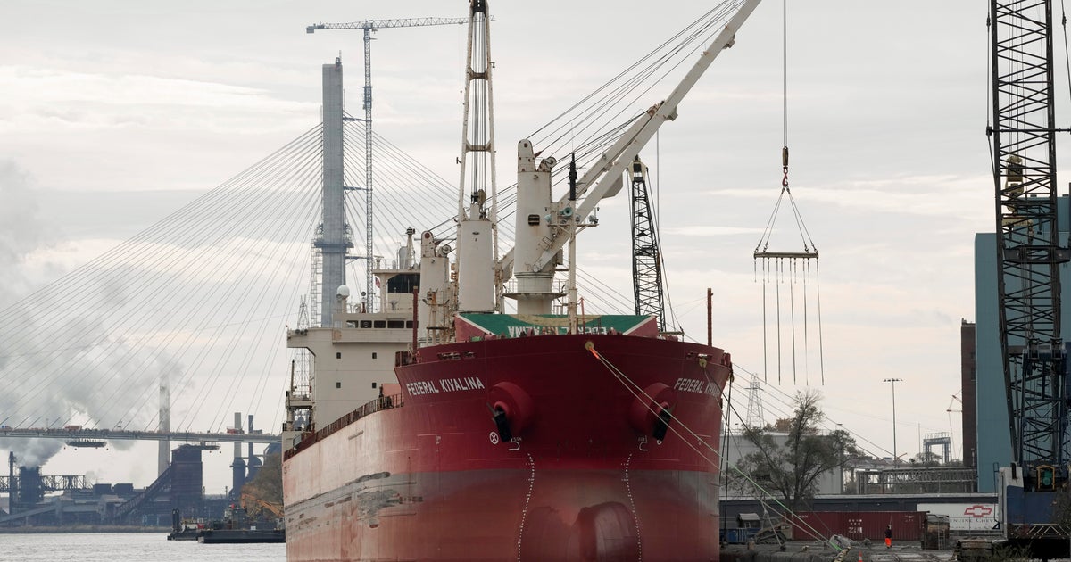Strikers have shut down a vital Great Lakes shipping artery for days, negotiations are looming - Vimarsana News