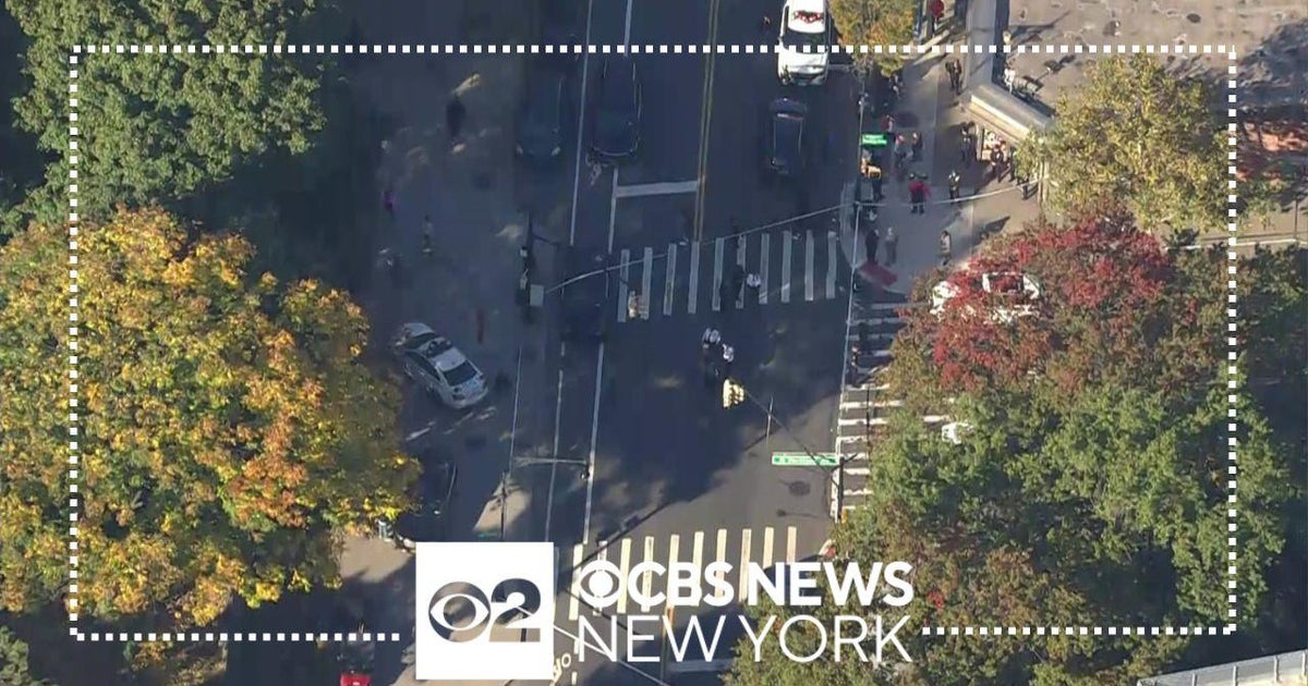 Breaking: 7-year-old struck, killed by tow truck in Brooklyn - CBS New York