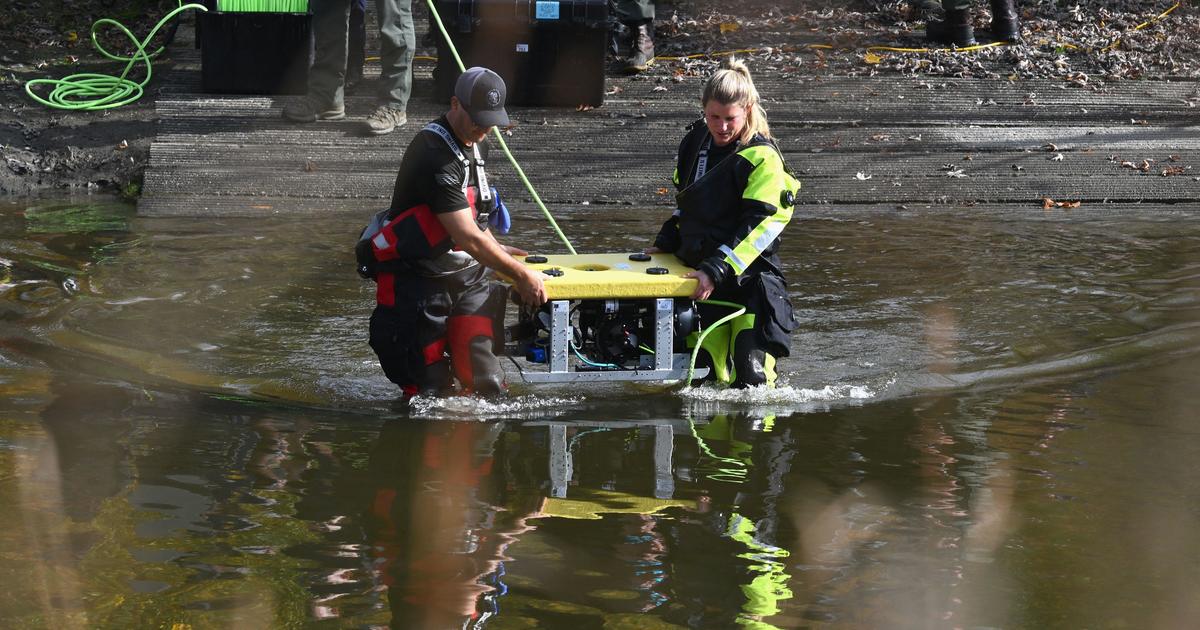 Manhunt for Maine shooting suspect Robert Card prompts underwater searches