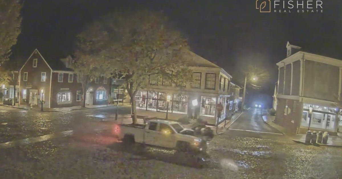 Video shows Nantucket driver crashing into historic fountain CBS Boston