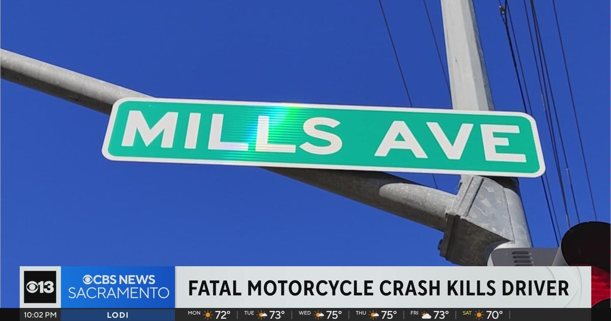 Motorcyclist dies after crash in Lodi