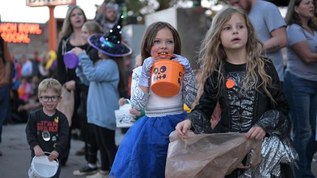 halloween parade 