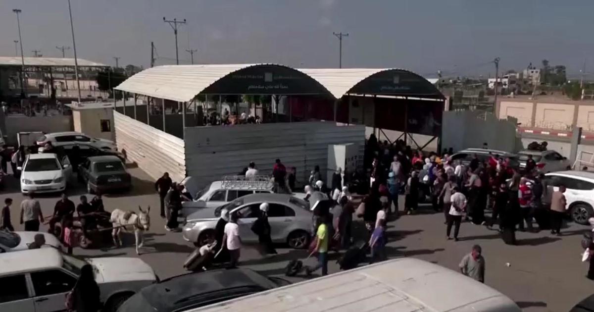 Стотици притежатели на чуждестранни паспорти и ранените хванати в капан