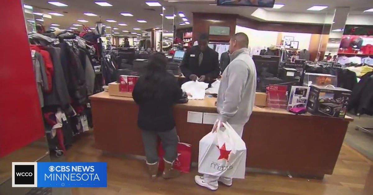 Top tips for saving money this holiday season - CBS Minnesota