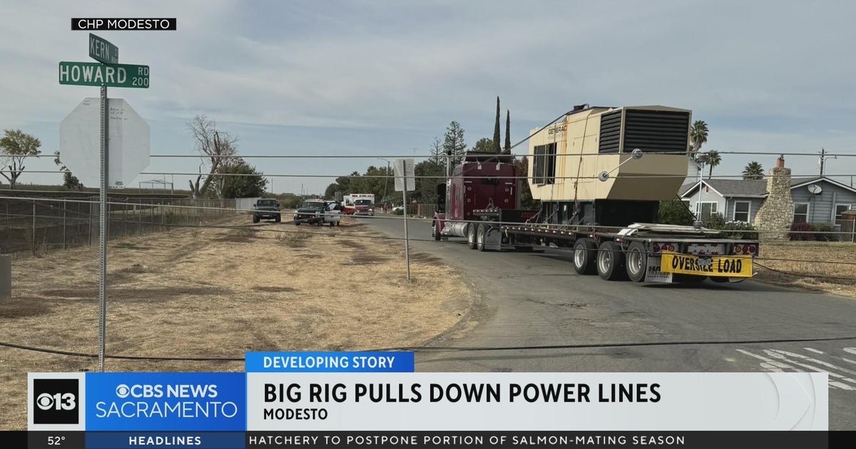 Big rig pulls down power lines in Modesto - CBS Sacramento