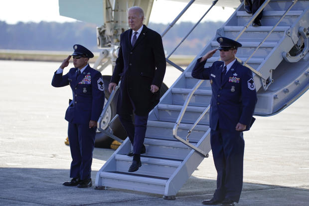 Biden arrives in Maine 