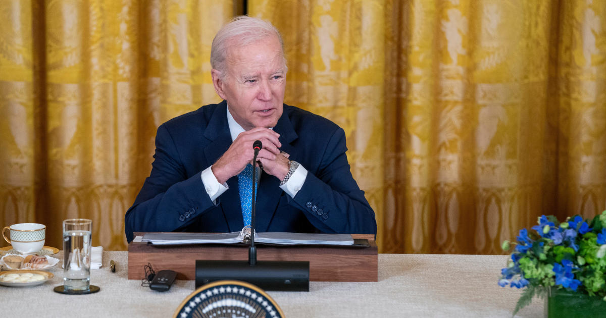 Biden weighs in on Virginia midterm elections in last-minute push before Election Day