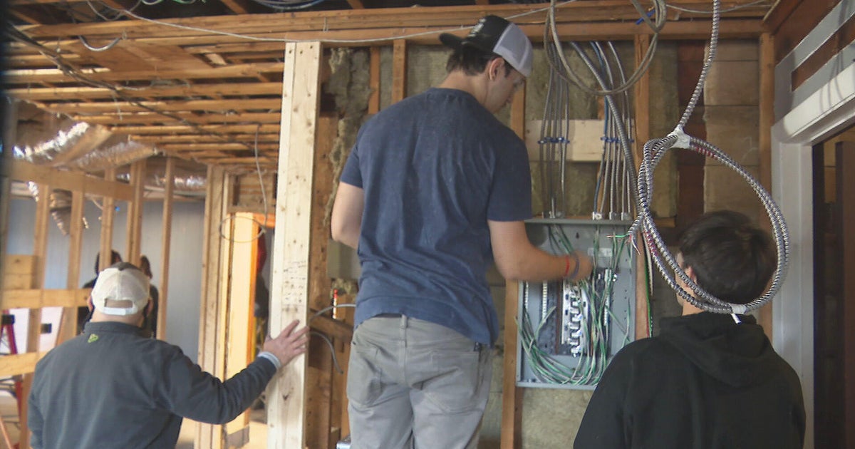 "You're making a difference," Northeast Metro Tech students help renovate Melrose fire station - Vimarsana News