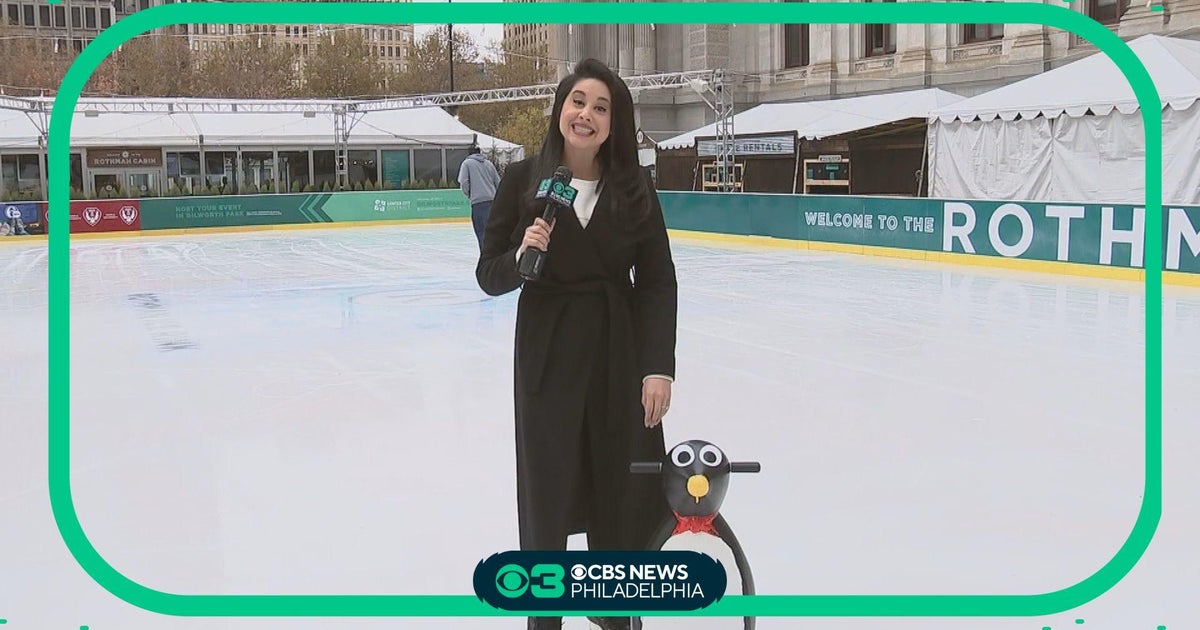 Dilworth Park ice rink reopens for holiday season - CBS Philadelphia