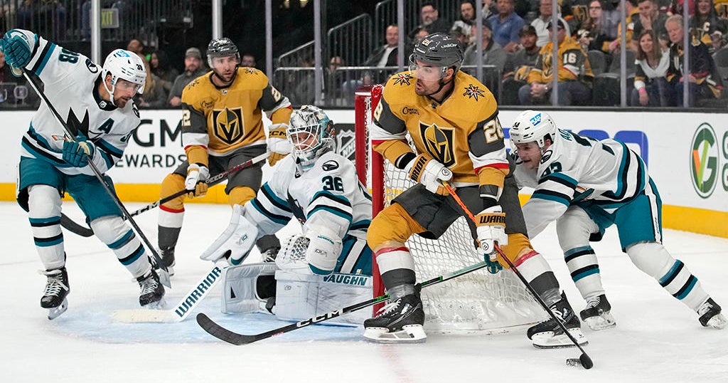 Martinez scores twice as Golden Knights blank Sharks