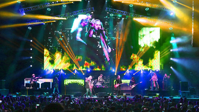 Lynyrd Skynyrd & ZZ Top In Concert - Alpharetta, GA 
