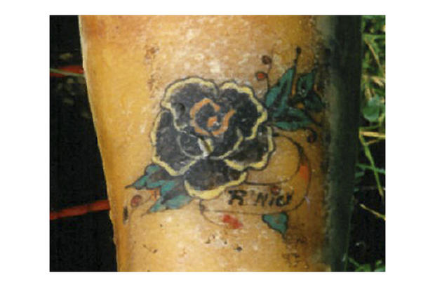 flower-tattoo-bel02-a-main-photo.jpg 