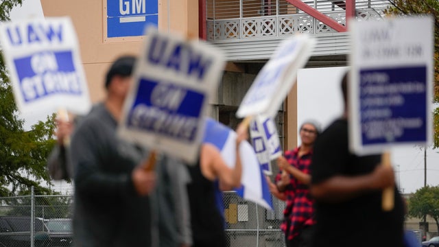 Auto Workers Contract Vote