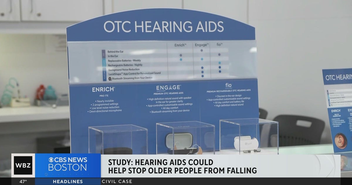 Study Hearing aids could reduce risk of falling in seniors with