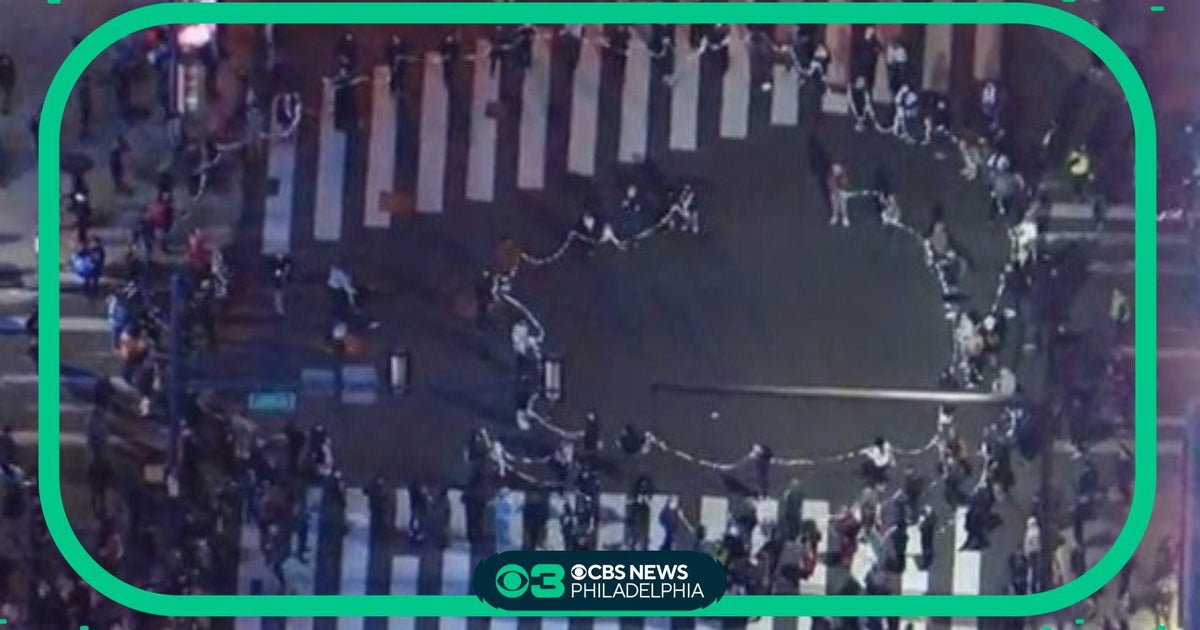 Pro-Palestinian rally in Philadelphia blocks traffic at 20th and Market ...