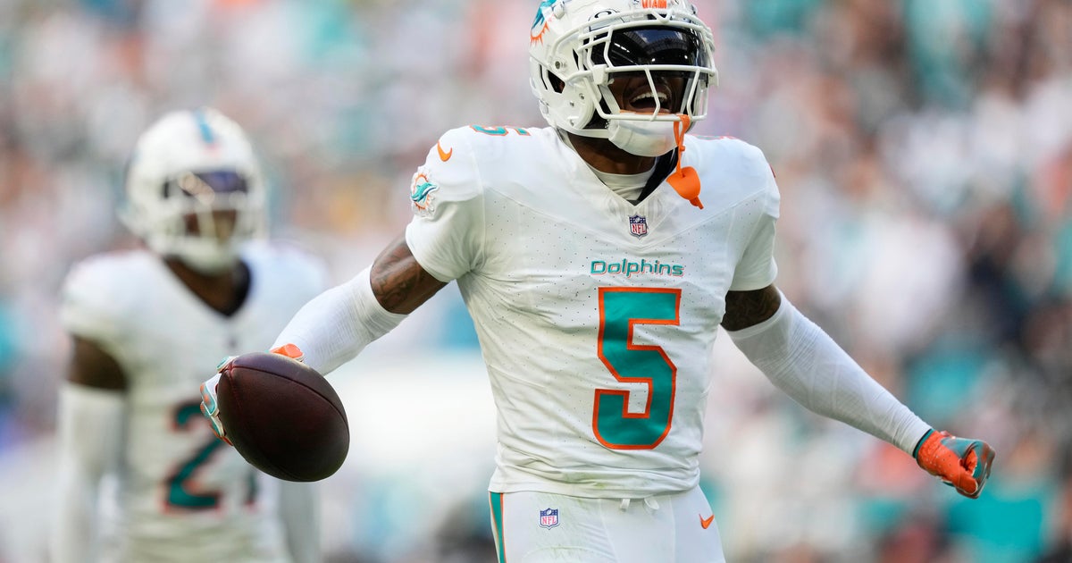 Jalen Ramsey catches recreation-sealing interception, Dolphins triumph over 3 turnovers to beat Raiders 20-13 Jalen Ramsey catches recreation-sealing interception, Dolphins triumph over 3 turnovers to beat Raiders 20-13