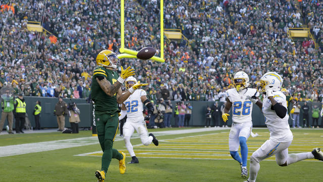Chargers Packers Football 
