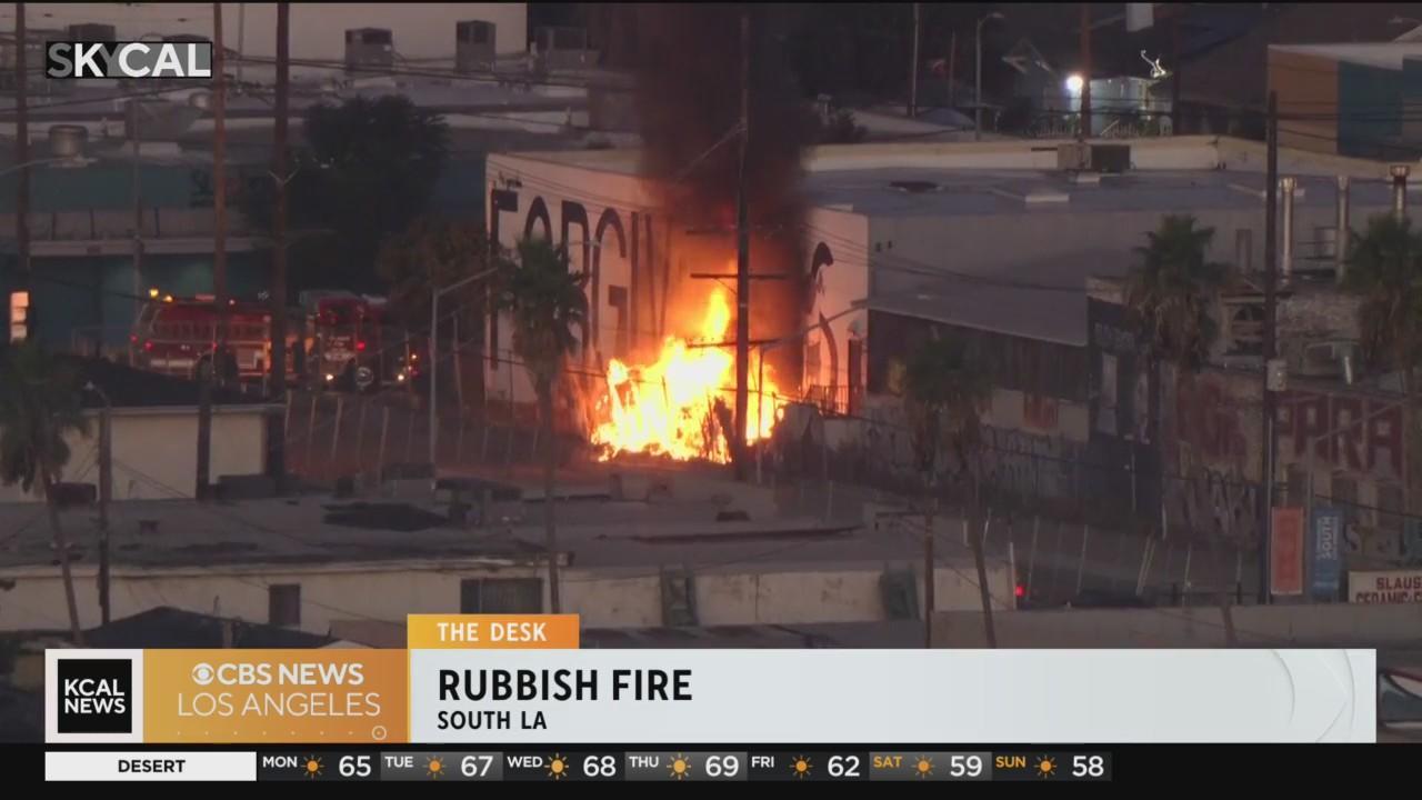 Two fires break out in South LA Monday morning