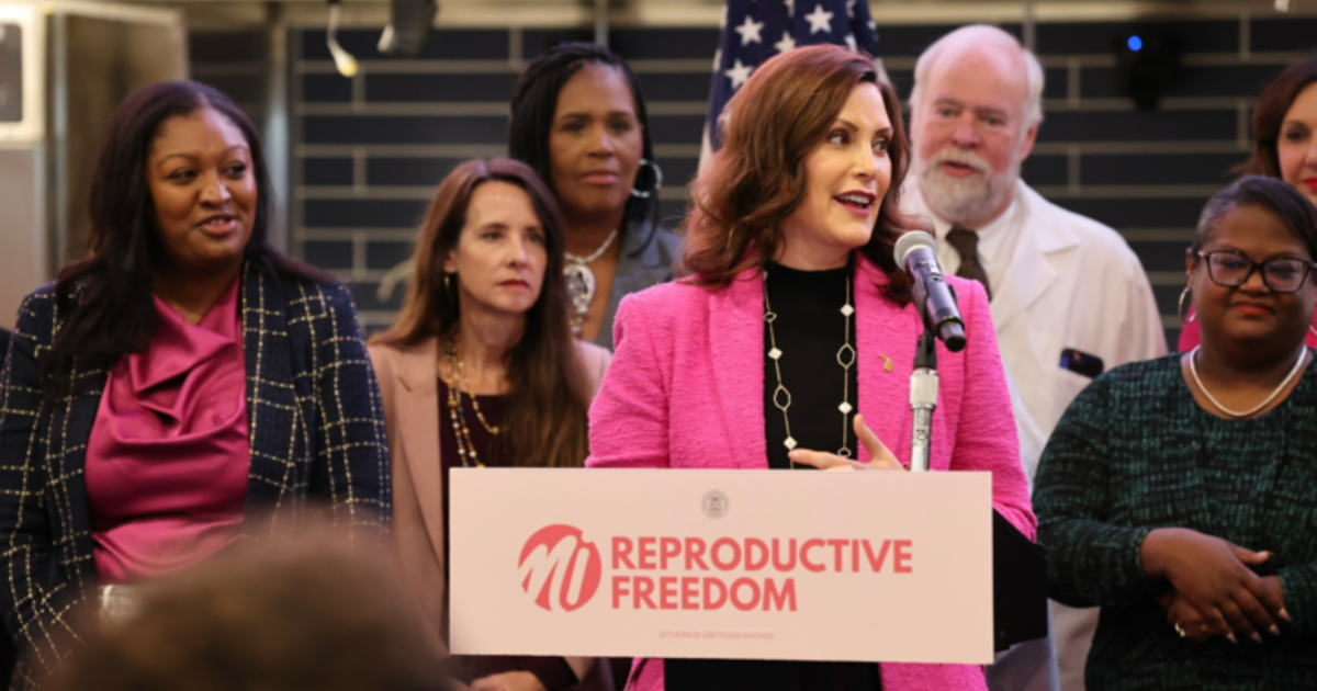 Michigan Governor Gretchen Whitmer Signs Reproductive Health Act Cbs Detroit 5550