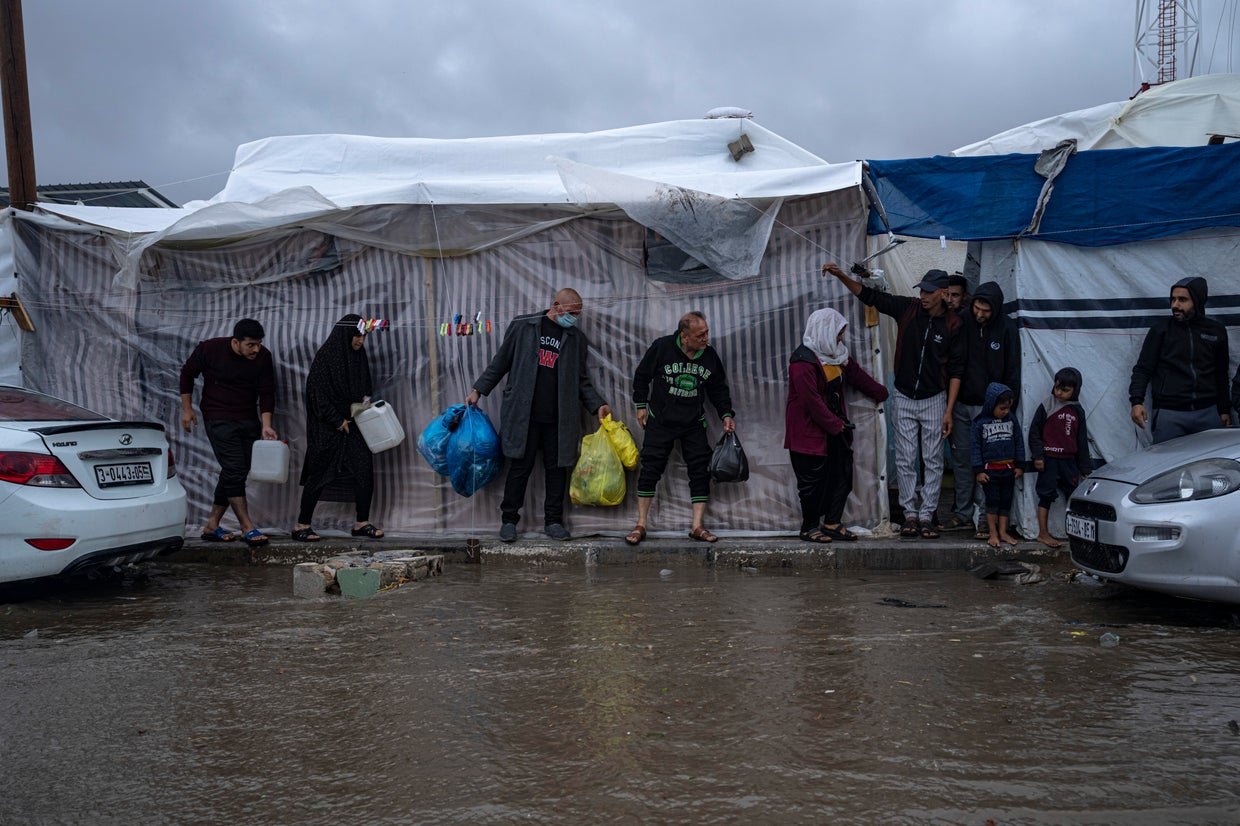 Hope for Israel-Hamas cease-fire, but no relief yet for Gaza's ...