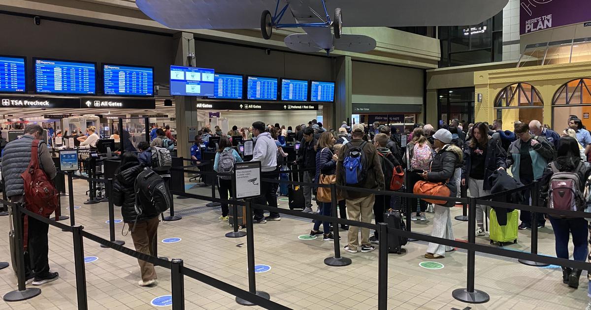 U.S. Airports Expected To See Highest Volume Of Thanksgiving Travelers ...