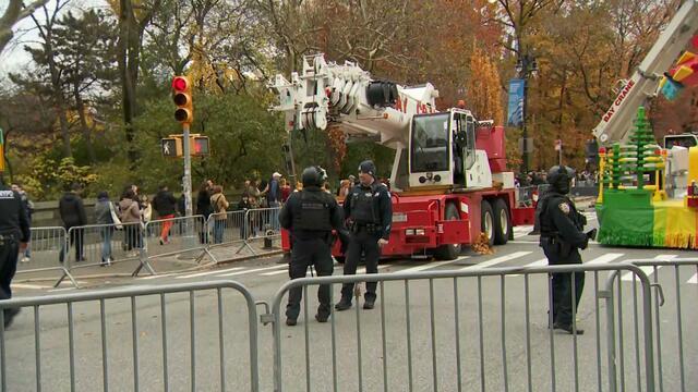 1123-cmo-nycparadesecurity-2475426-640x360.jpg 