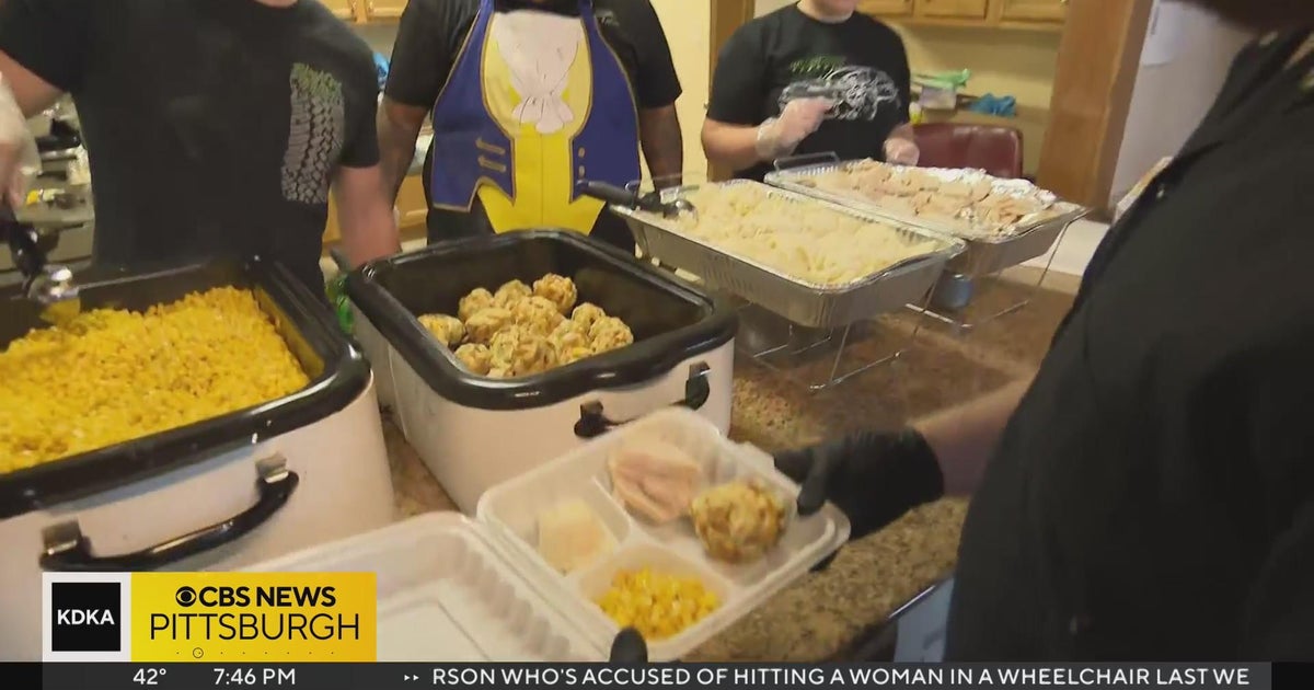 On A Positive Note Volunteers prepare to feed 1,000 neighbors in