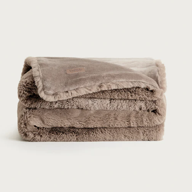UnHide marshmallow blanket