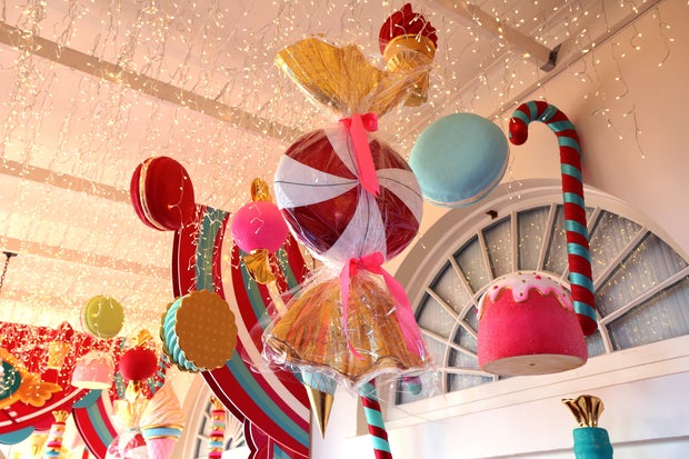 White House Previews This Season's Holiday Decorations