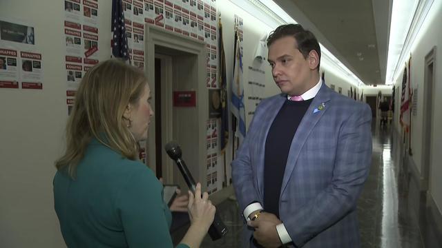 CBS New York's Lisa Rozner interviews Rep. George Santos in the hallway outside his D.C. office. 